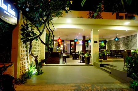 Dan Oasis Hotel and Apartment