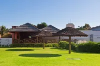 Oceania Park Hotel Spa & Convention Отели рядом с достопримечательностью «Praia Brava»