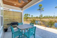 Sandy Cheeks Hotels in Orange Beach