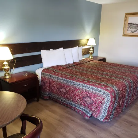 River Heights Motel