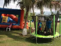 Wildwin Resort - Hostel Hotels in Botsomtwe