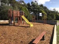 Prom Coast Holiday Lodge Hotels in Foster