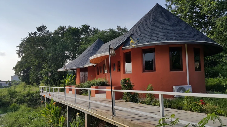 รูปภาพของเขมราฐบ้านดินรีสอร์ท & ร้านอาหารบ้านดิน