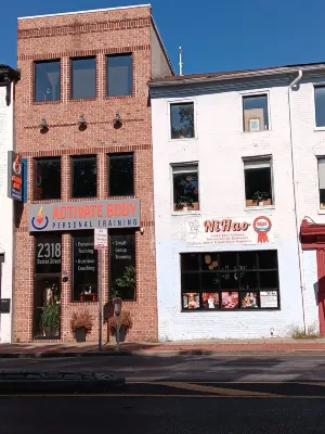 BEAUTIFULLY FURNISHED  COZY ENSUITE 2BR3 BA IN UPPER FELLS POINT, BALTIMORE