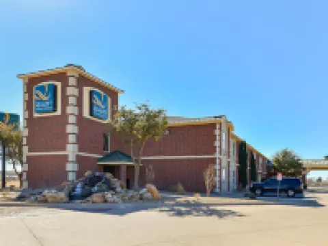 Quality Inn & Suites Hotels in Lubbock
