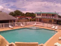 Combate Beach Resort - Pools