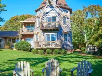 The Hampton Maid Hotels in Hampton Bays