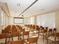 Hipotels Playa la Barrosa - Adults Only โรงแรมในชีคลานา เด ลา ฟรอนเตรา