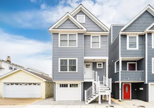 Family-Friendly Beach House – Sleeps 8, Right Next to Seaside Park View of Bay