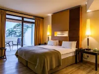 Island Club Hotel & Apartments Hotels in Century City
