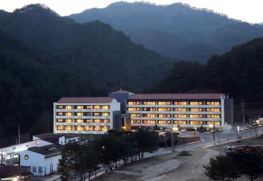 덕구 온천 전경 1