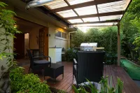 Adina Lodge Holiday Apartments