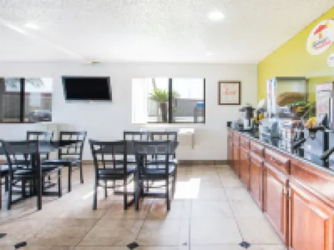 Super 8 by Wyndham Harlingen TX Hoteles en Harlingen