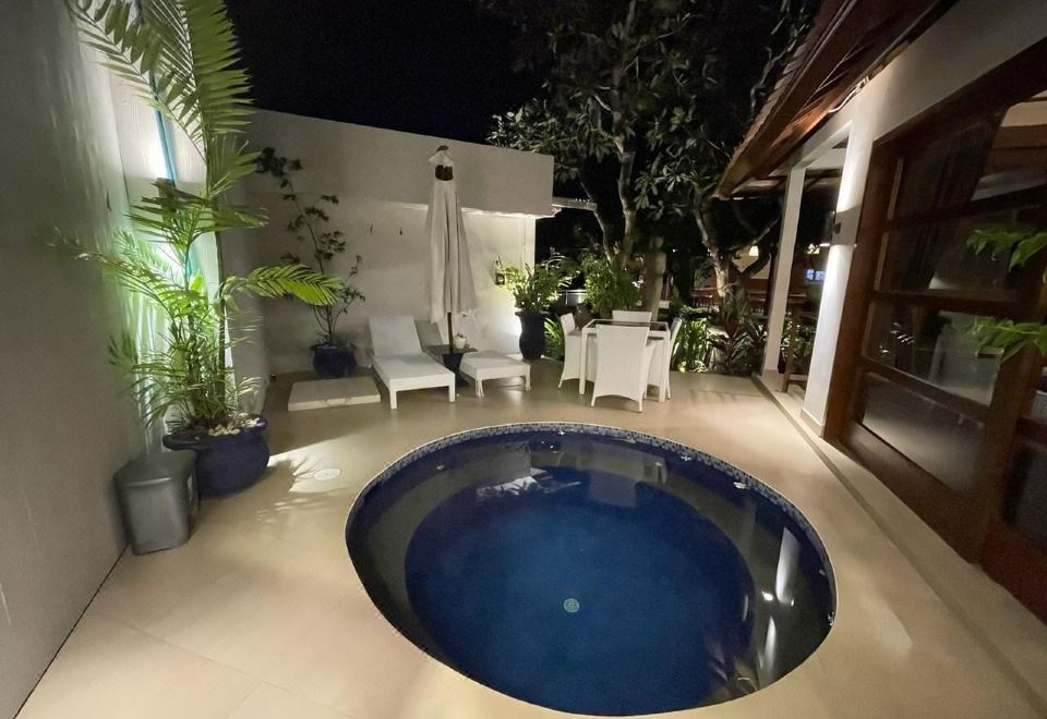 Baluse bungalow in NiasOver view