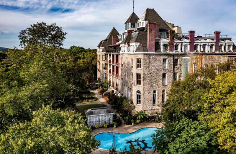 1886 Crescent Hotel and Spa photo 2