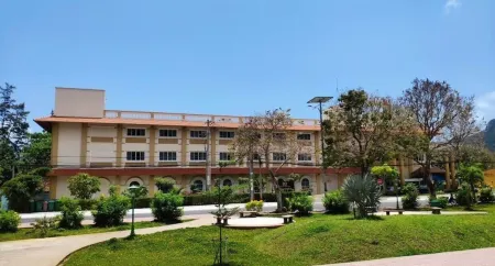 Tan Son Nhat Con Dao Resort Отели рядом с достопримечательностью «Пуло-Кондор»