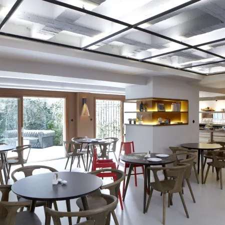Apollon Library Suites