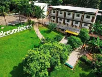 Pechmaneekan Beach Resort Hotel a Distretto di Sai Yok