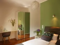 Trafohaus am Kaiserbahnhof Hotels in Hürth