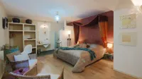 The Rooms Bed & Breakfast