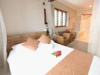 Vanuatu Beachfront Apartments Hotels in Efate