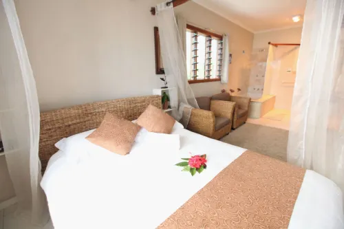 Vanuatu Beachfront Apartments - Apartments