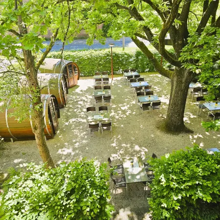 Arvena Park Hotel Отели рядом с достопримечательностью «Зюдостштадт»