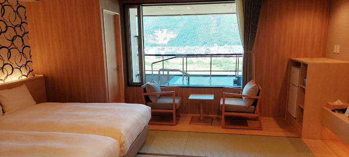 Riverside Uedakan Hotels in Chikuma