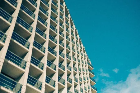 Marina Resort Benidorm - the Original Benidorm Vibe Отели рядом с достопримечательностью «Iglesia de San Jaime y Santa Ana»