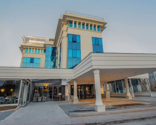 Akman Premium Hotel Hotels near يلديزفلر