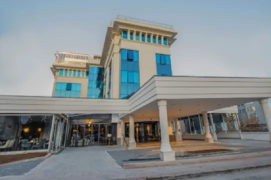 Akman Premium Hotel فنادق في 