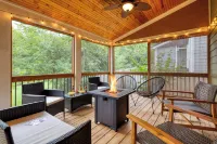 Sweetgum by AvantStay Black Mountain Retreat w Covered Deck