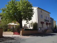 Le Marronnier Hotels in Montmelard