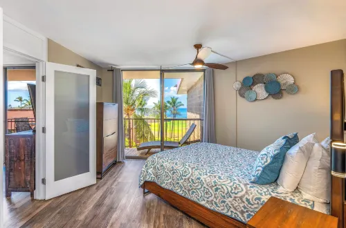 Refined Oceanfront Vistas