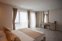 The Deck Otel فنادق في Pelitli Belediyesi