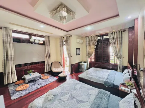 CANARY HOMESTAY