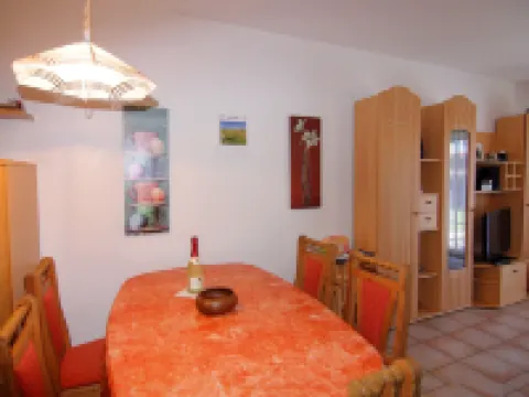 Reihenhaus im Ostseebad Zingst ツィングシュトのホテル