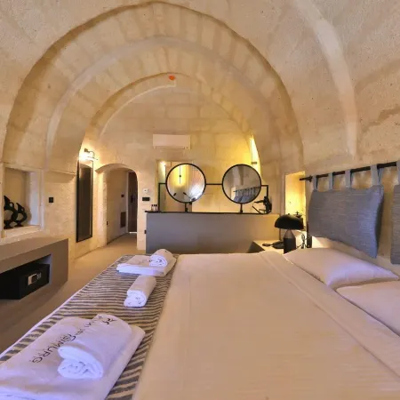 Simurg Cave House