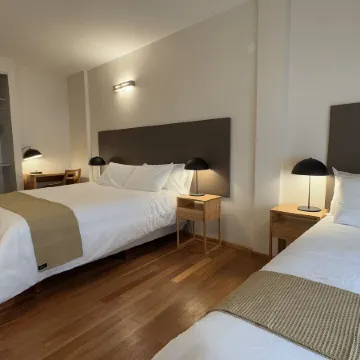 Urbe Hotel Отели рядом с достопримечательностью «Спортивный клуб «Сентро-Наваль»»