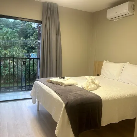 GEMINADO CASA 2 ALTO PADRÃO 3 QUARTOS