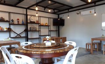 Pool House Lanska