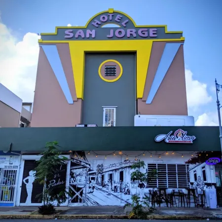 Hotel San Jorge Отели рядом с достопримечательностью «Станция "Саградо Корасон"»