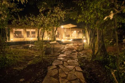 Lorian Safari Camp Hotels in Serena