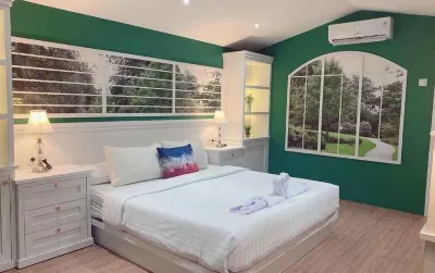 Hotel Pequena Casa Hotels in Condong