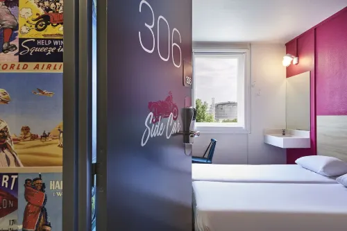 Hotelf1 Calais Coquelles Hotel di Wissant