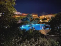 2-Bed Designer Apartment Sleeps 4 Resort Pool - Sea View