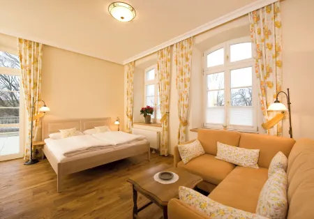 Hotel Gutshaus Parin - Bio- Und Gesundheitshotel Отели в г. Гревесмюлен
