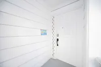 Steps From the Sand/boardwalk Outdoor Dining, Parking, and Patio in Newport