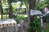 Sports Bar & Resort Hotels in Pak Chong District