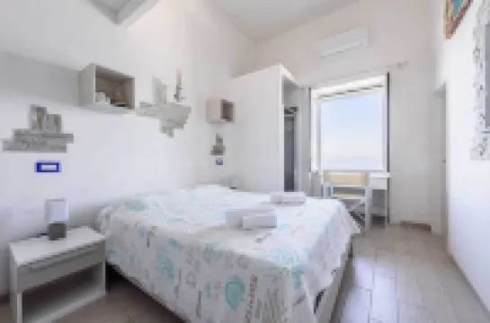 Captain Mike - de Vivo Realty Meta di Sorrento